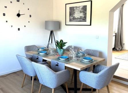 Bad Bellingen Apartment | REMA Homes - Gesamte Wohnung, Küche, Parkplatz, Terrasse