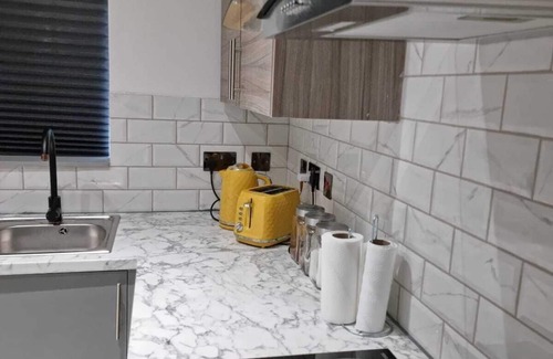 Hackney Wick Apartment | Remarkable 3-bed Apartment in London