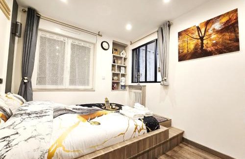 Le Kremlin-Bicetre Apartment | Remarkable air-con 2-Bed Apartment by Paris