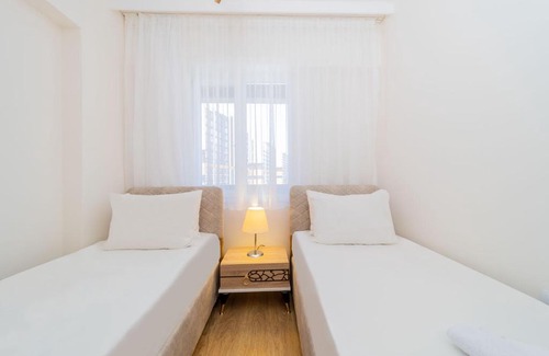 Kepez Apartment | Remarkable Flat with Shared Pool in Kepez
