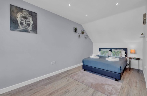 Hillingdon Apartment | Remarkable Serviced Room West Drayton London UB7