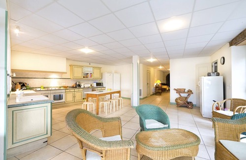 Loubressac Cottage | Remarkable spacious gite, swimming pool, terrace, Dordogne valley in the Lot