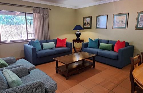 Madibeng Cabin | Remhoogte Mountain Lodge