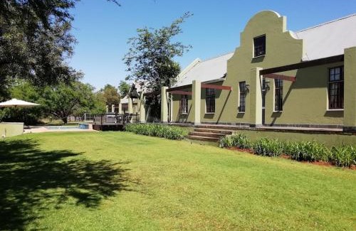 Madibeng Cabin | Remhoogte Mountain Lodge