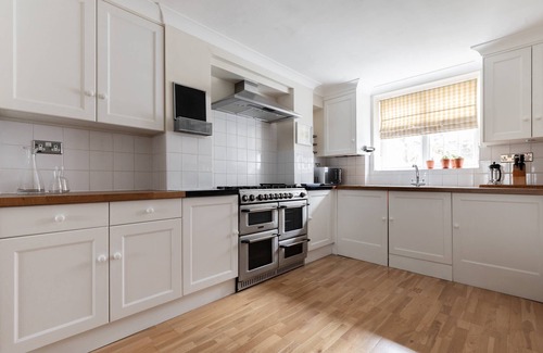 Angel Apartment | Remington Street by onefinestay