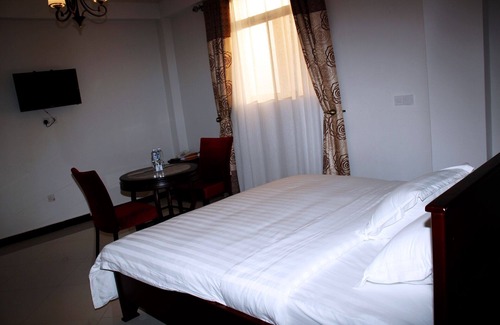 Kampala Hotel | REMMINGS HOTEL KAMPALA