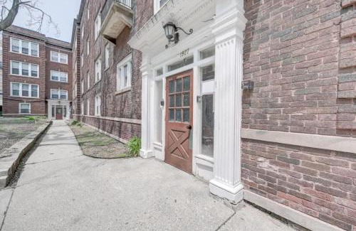 Lower East Side Apartment | Remodel Cozy Studio McKinley Beach - Brady St Least