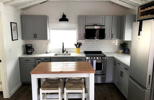 Birch Bay Cottage | Remodeled 1930 Birch Bay Cottage Close to Beach