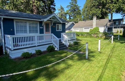 Birch Bay Cottage | Remodeled 1930 Birch Bay Cottage Close to Beach