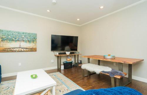 Fremont Apartment | Remodeled 2-Bedroom Unit in Fremont w/Luxe Bathrooms