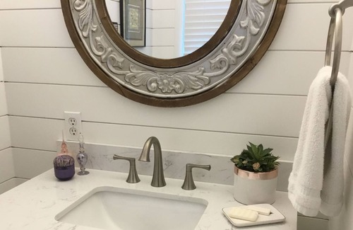 Lynchburg House | Remodeled 60s ranch 5 min from Liberty University.