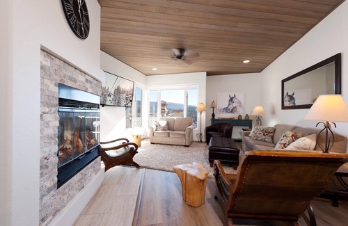 Purgatory Condo | Remodeled 6th Floor Condo at Purgatory Resort - Awesome Slope Views