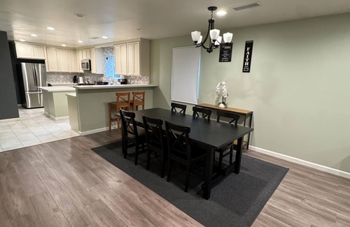Crockett Apartment | Remodeled Apartment in Crockett! Great for 4