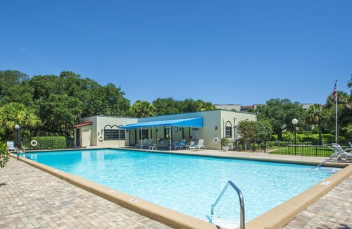 Indian River Shores Condo | Remodeled Beach Condo