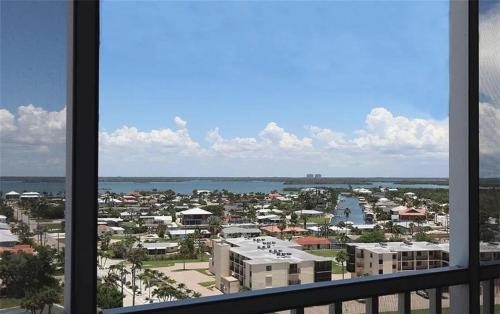 South Island Apartment | Remodeled Beachfront Condo with Gulf and Bay Views