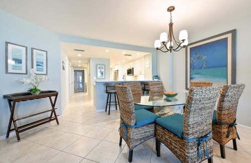 Marco Island Condo | Remodeled Beachfront Condo, Stunning Ocean Views + Private Cabana-Somerset 106!