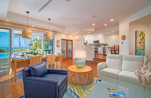Halama Street House | REMODELED BEACHFRONT ESTATE, MAGNIFICENT MANGO SURF
