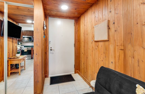 Hilo Apartment | Remodeled condo in the heart of Hilo with pool, lanai & walkable location