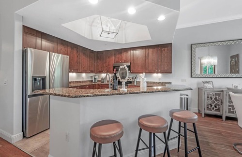 Naples Condo | Remodeled Condo @ The Cottages Naples Bay Resort