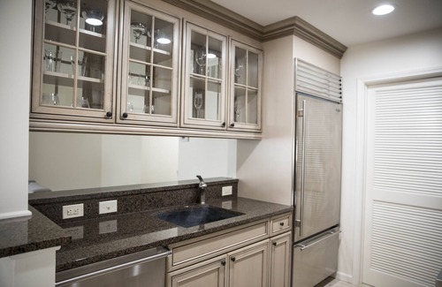 Harbor Springs Condo | Remodeled condo. Less than half a mile to downtown HS, the beach and boat docks!