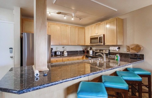 Pacific Beach Condo | Remodeled Crystal`s See the Sea Condo on boardwalk