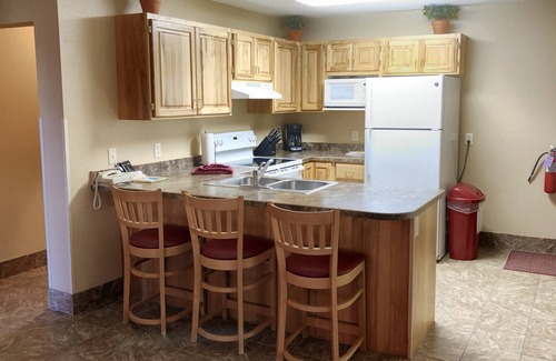 Lead Condo | Remodeled Fully Furnished Barefoot Resort Condo at Terry Peak!
