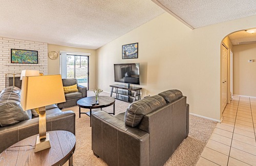 Rancho Oakey House | Remodeled ground floor big pool close to strips & Casinos