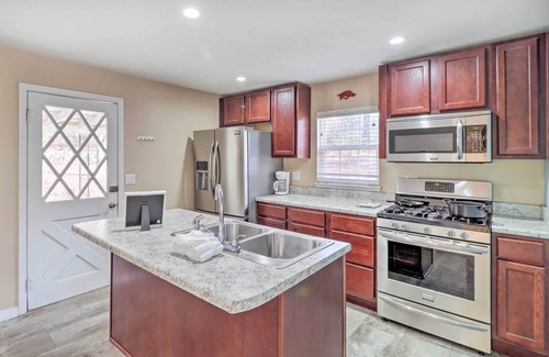 Harrison House | Remodeled Harrison Retreat < 6 Mi to Town!