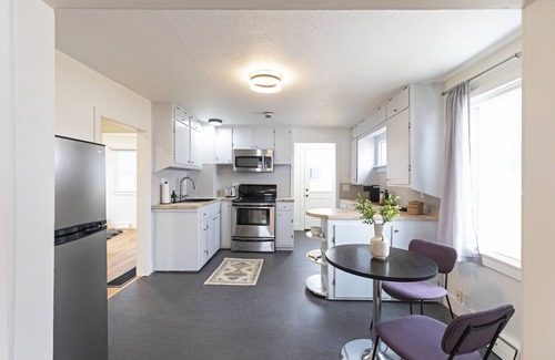 Franklin to the Fort House | Remodeled Historic Central Missoula Home - 5 mins to Downtown