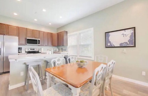 Lincolnville House | Remodeled Historic Home. Walk to DT. Office space.