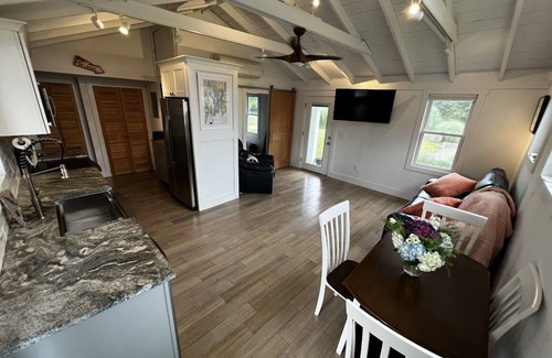 Jamestown House | Remodeled Jamestown beach cottage within walking distance to beach
