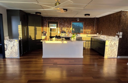 Kalaoa House | Remodeled Kona Home w/Panoramic Ocean Views & Vibrant Sunsets