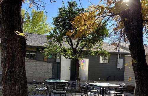 Tempe Apartment | Remodeled Modern Ground Level Apt Blocks to Dwntn - B