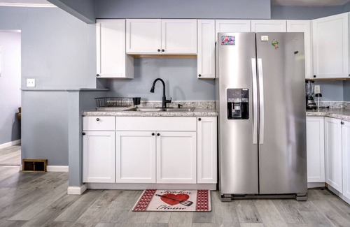 Fox Lake Apartment | Remodeled Monthly and Seasonal Rental in Fox Lake with Lakeview and Mineola Bay Access
