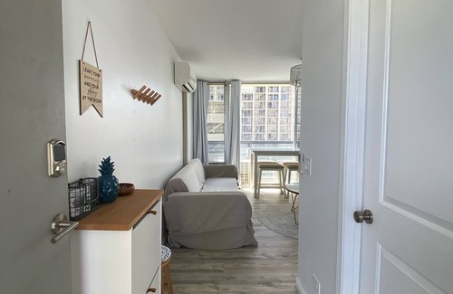 Diamond Head - Kapahulu - St. Louis Condo | Remodeled oasis in the heart of Waikiki! Min. from beach, shops, & restaurants!