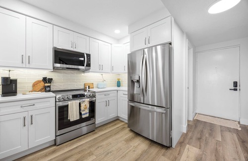 South Patrick Shores Condo | Remodeled Oceanfront 2 Bedroom condo Dog Friendly