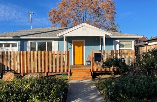 Napa House | Remodeled Three Bedroom Home Close to Downtown Napa