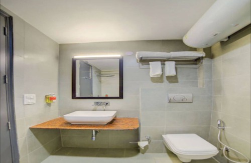 Gurugram Hotel | Remodeled Townhouse for Luxurious corporate stays near sector 57, Hongkong Bazar