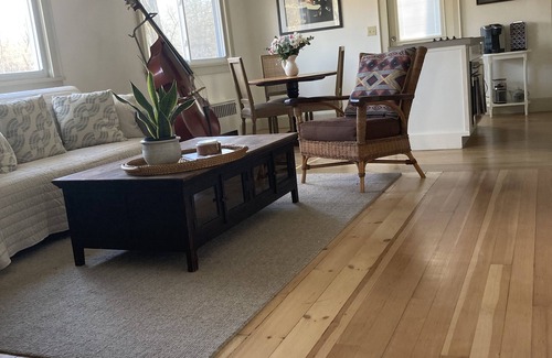 Sheffield Apartment | Remodeled Unit #2, 7 min to Great Barrington, 12 min to Ski Resorts & Trails