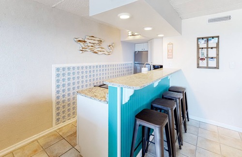Ocean City Condo | Remodeled, updated oceanfront condo with balcony, central AC & beach access