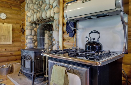 Cedar City Cabin | Remote Cedar City Cabin w/Deck, Views, Fireplaces