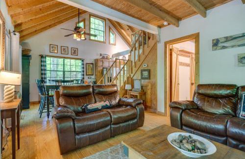 Suches House | Remote Cooper Creek Trout House with Hot Tub