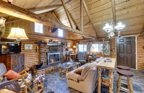 Klamath County House | Remote Escape Klamath Falls Cabin By Lake and Hikes