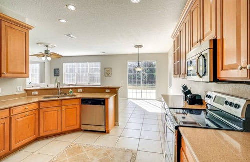 Boyette House | Remote Oasis | Family, Nature Trails & Work-Ready!