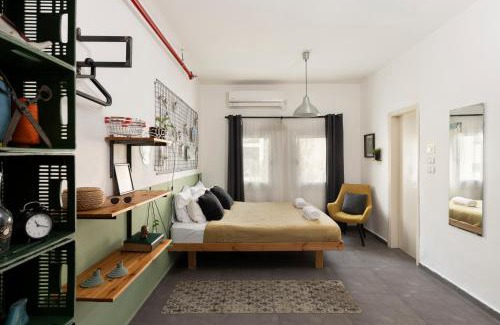 Neve Tzedek Apartment | Rena's House