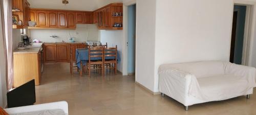 Spata-Artemida Apartment | Rena's sea view