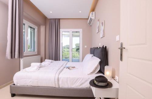 Perama Villa | Rena's Villa