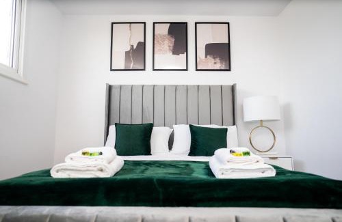 Cribbs Causeway House | Renata's House