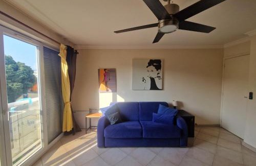 Les Baumettes Apartment | Renoir SeaSide Apartment