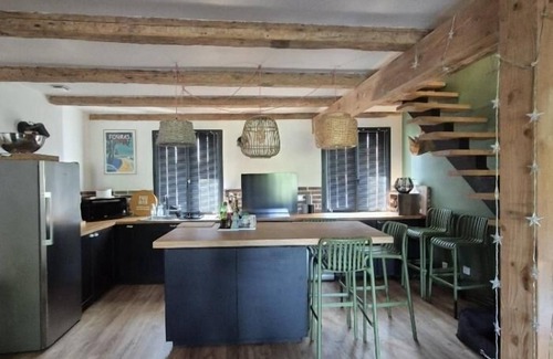Saint Laurent de la Pree House | Renovated former wine storehouse - 4 pers